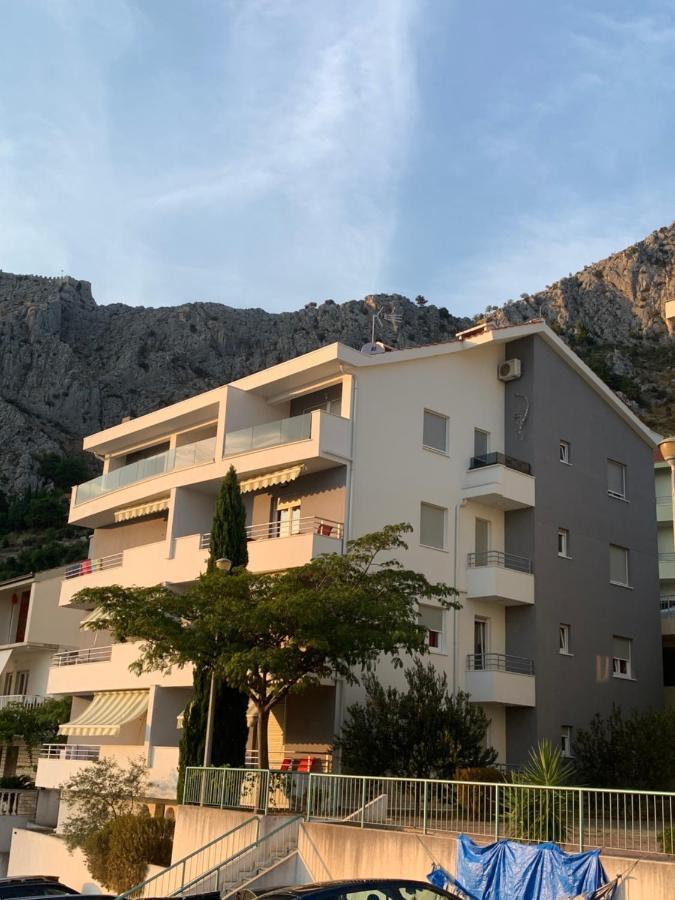 Apartments Beverly أوميس المظهر الخارجي الصورة
