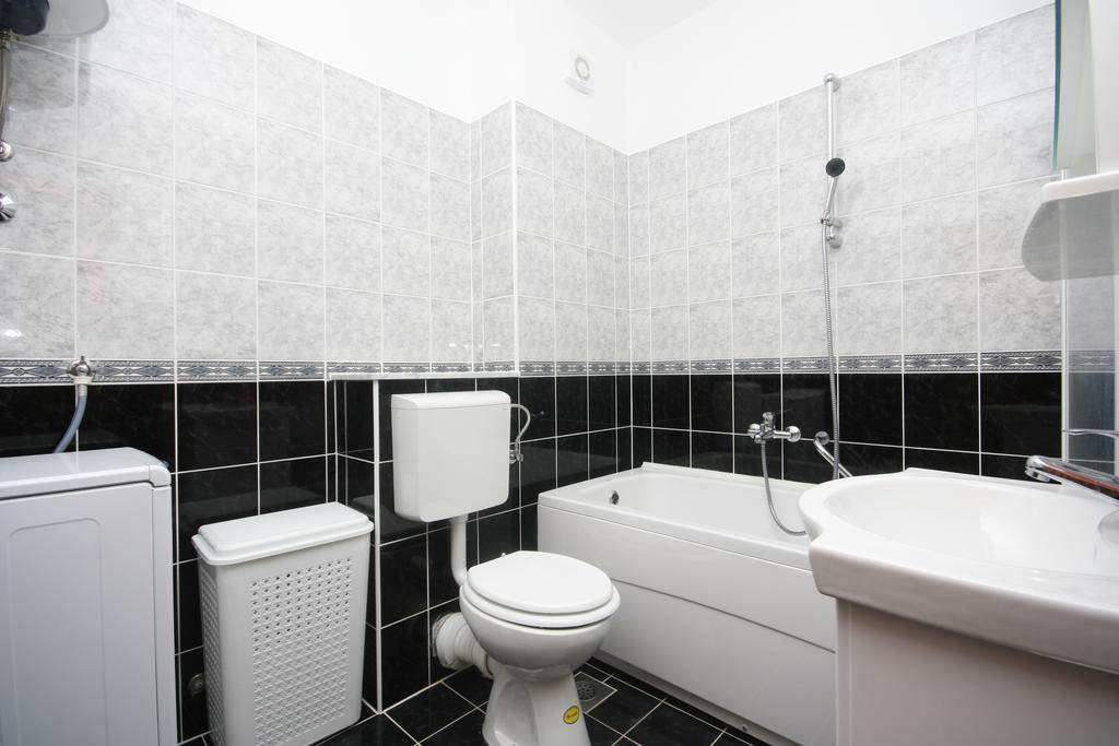 Apartments Beverly أوميس المظهر الخارجي الصورة