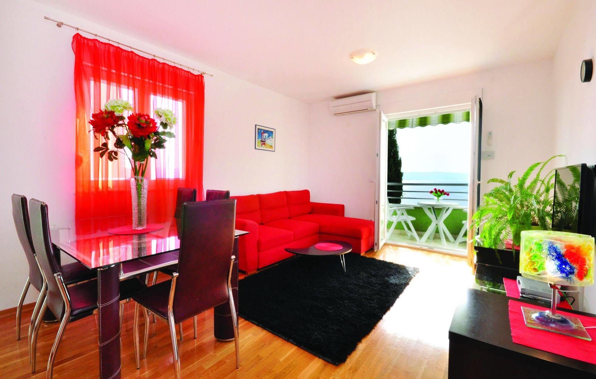 Apartments Beverly أوميس المظهر الخارجي الصورة