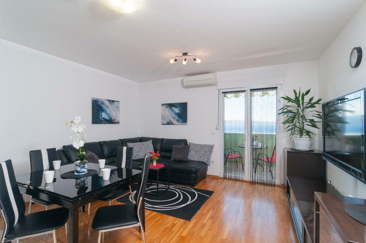 Apartments Beverly أوميس المظهر الخارجي الصورة